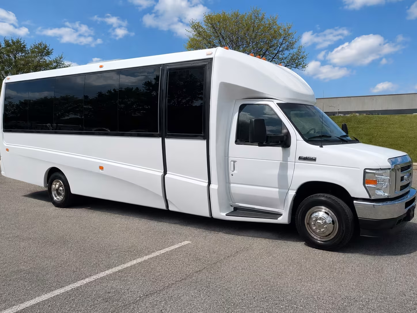 15 passenger minibus